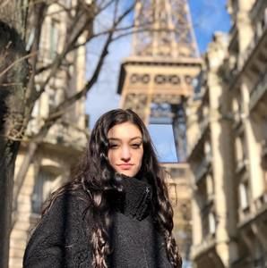 Meet your Posher, Stella